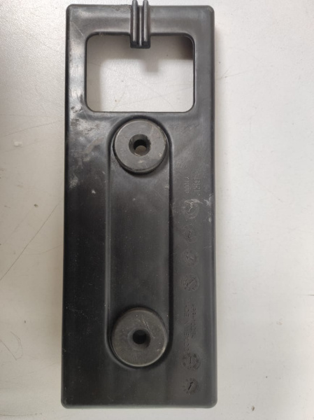 Пластина фиксирующая АКБ бу Пластина фиксирующая АКБ бу